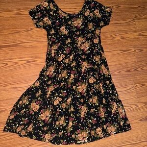 American Vintage All that Jazz Medium Dress Shoulder-pads Floral Pattern